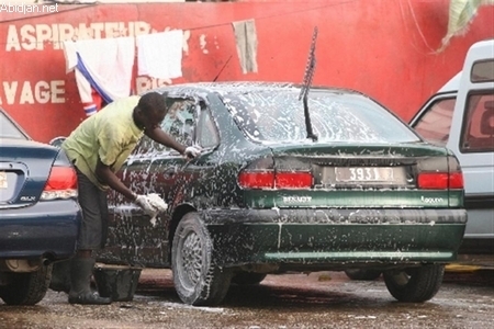 Station de lavage auto à Abidjan